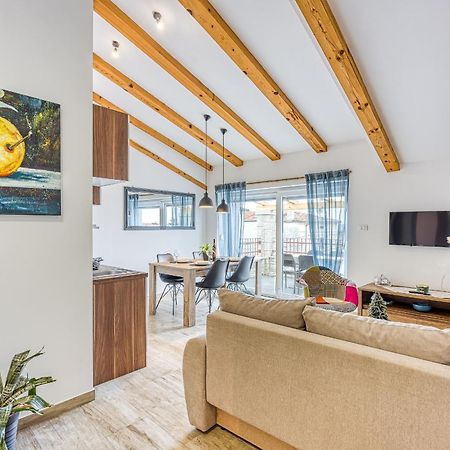 Apartments Mirjana Medulin Zewnętrze zdjęcie