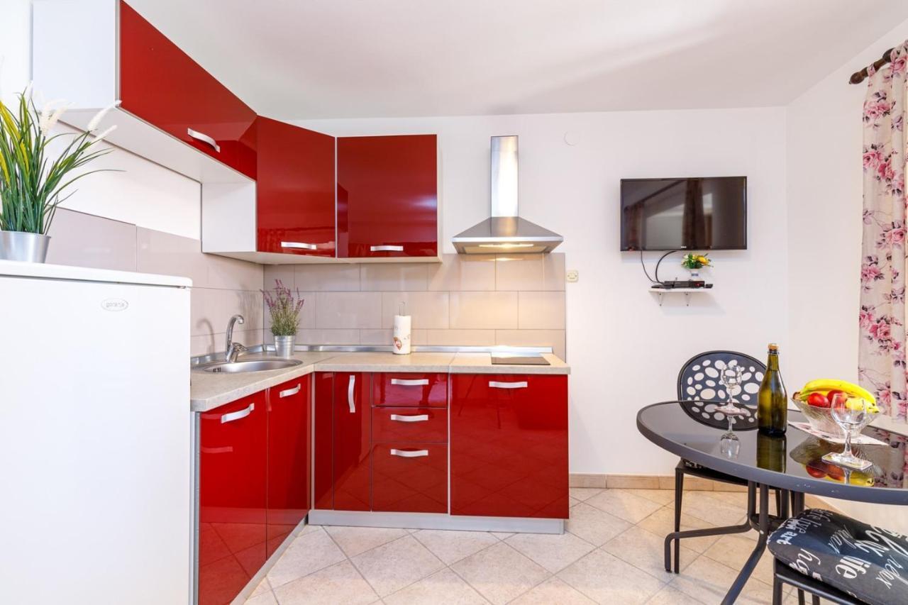 Apartments Mirjana Medulin Zewnętrze zdjęcie