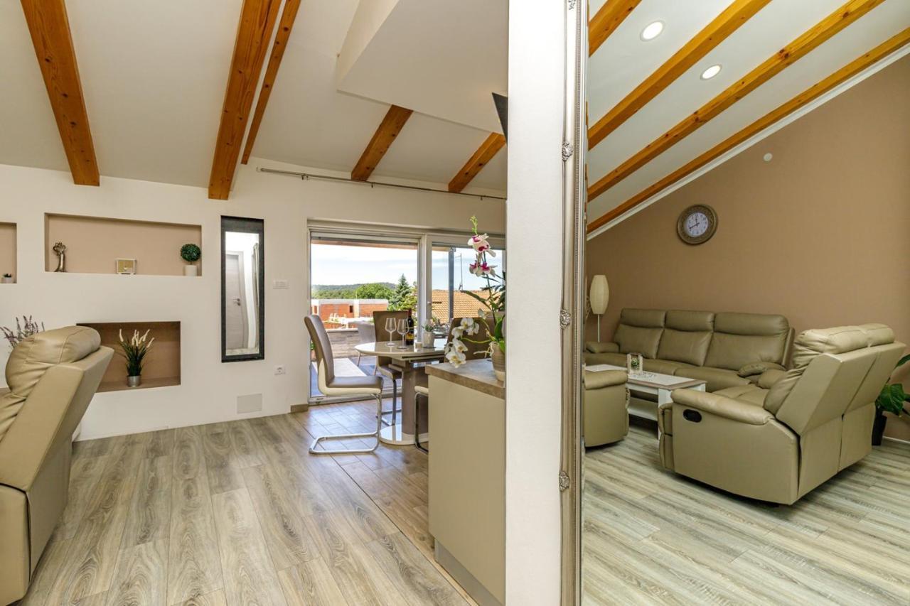 Apartments Mirjana Medulin Zewnętrze zdjęcie