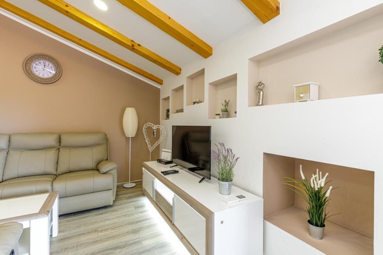 Apartments Mirjana Medulin Zewnętrze zdjęcie