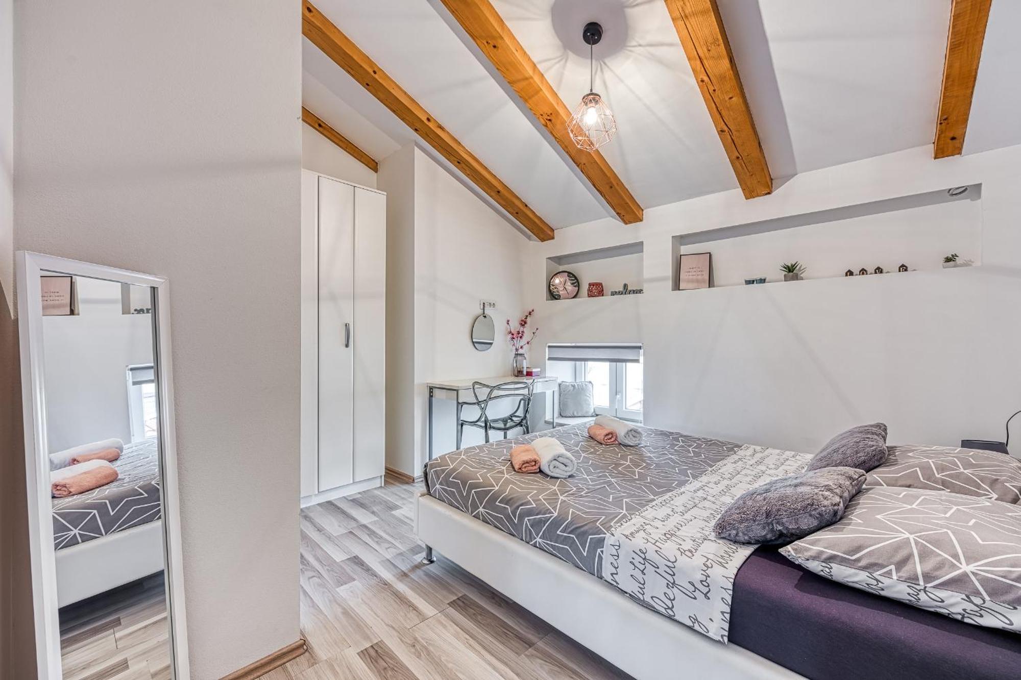 Apartments Mirjana Medulin Zewnętrze zdjęcie