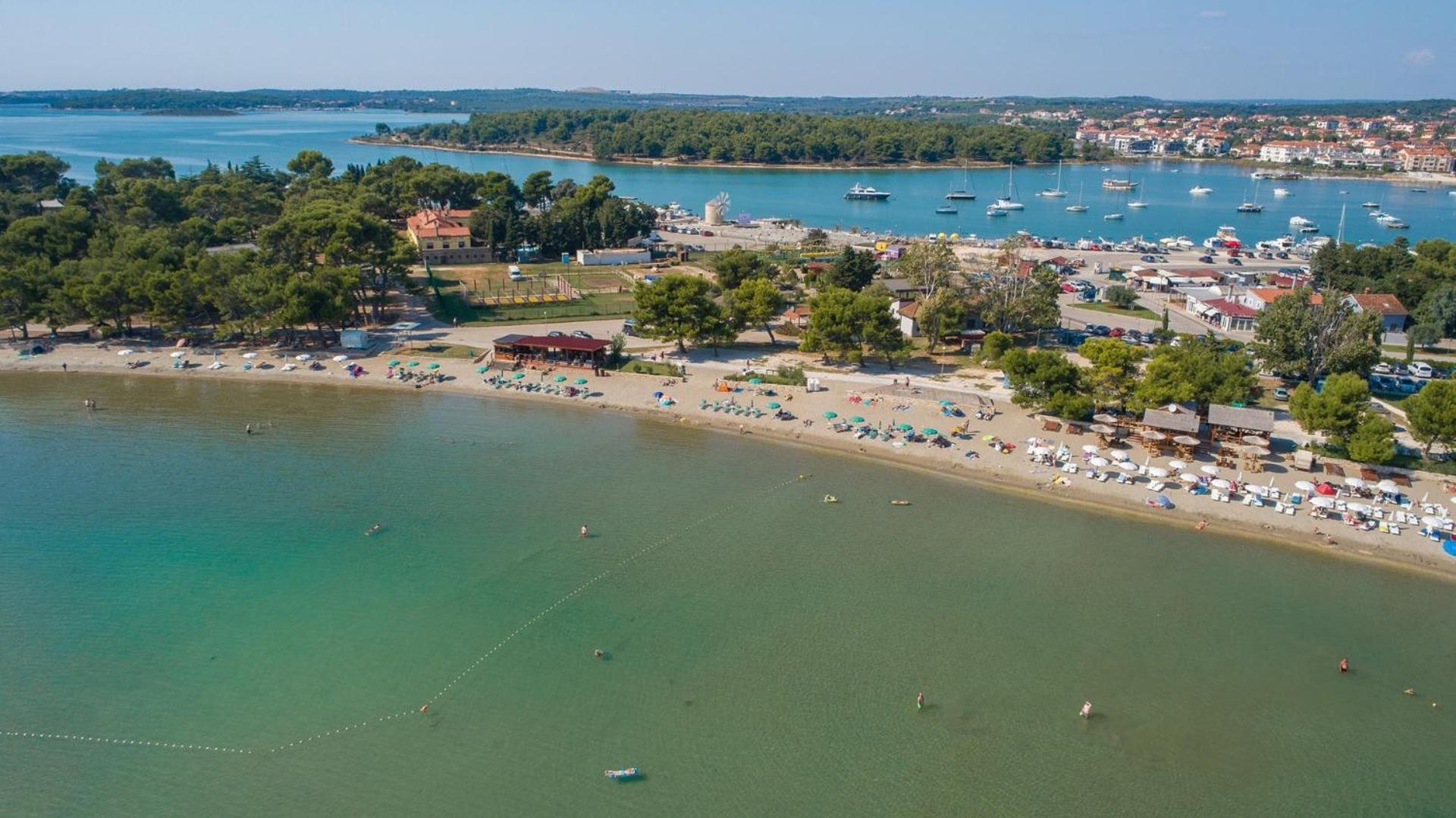 Apartments Mirjana Medulin Zewnętrze zdjęcie